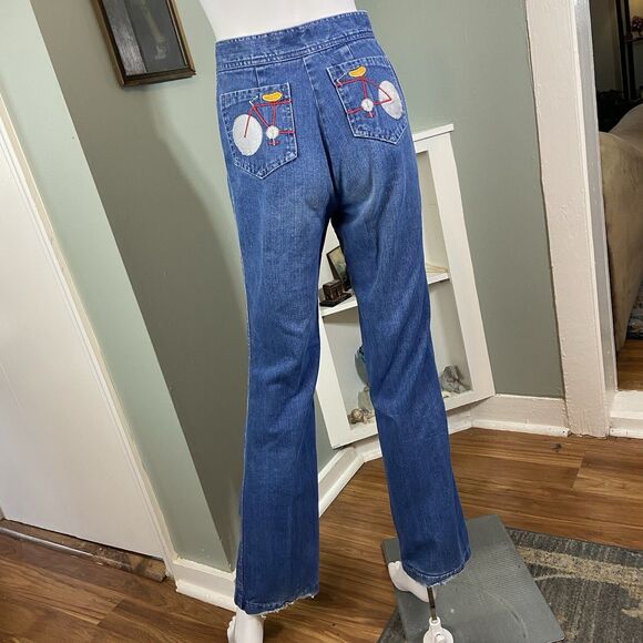 Vintage 70s City Girl Straight Leg Embroidered Bicycle Bike Jeans High Waist 26" - Picture 3 of 15